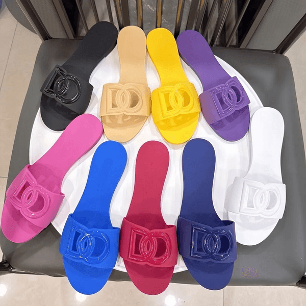 2025 Designer Sandals Women Interlocking Slides Rubber Slippers Ladies Flat Beach Jelly Script Blue Summer Fall Mules Outdoor Waterproof Luxury Size 36-42