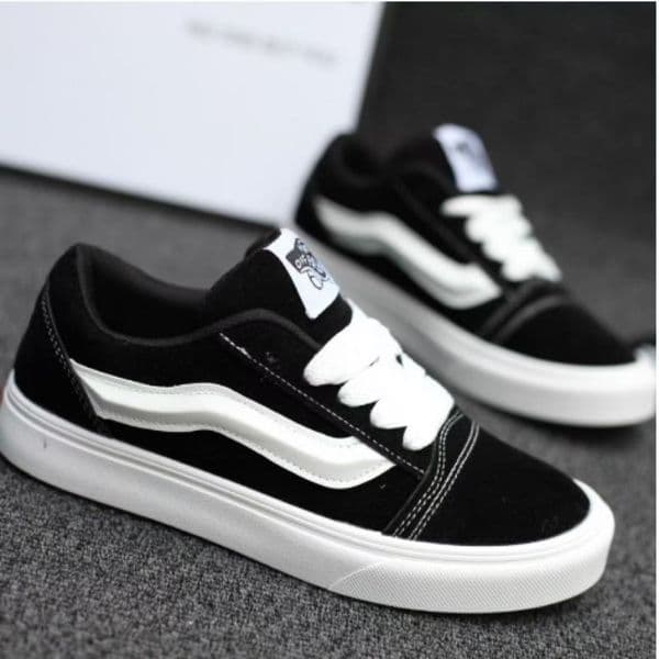 2026 New Free Shipping Skateboarding Shoes, Women's Instagram Trend Spring Autumn outdoor New Items Versatile Sports And Leisure For Couples Canvas Shoes S
