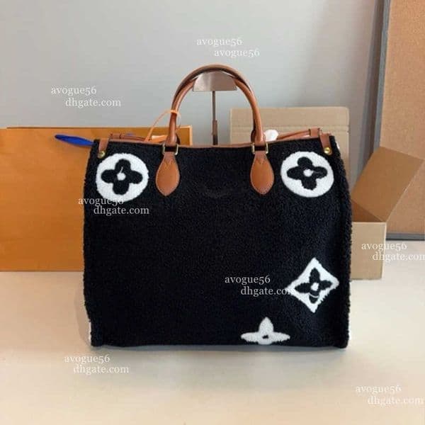 Totes luxury designer bag plush crossbody bag women designer purse chain bags shoulder bag for luxury bag purse bag fashion purse