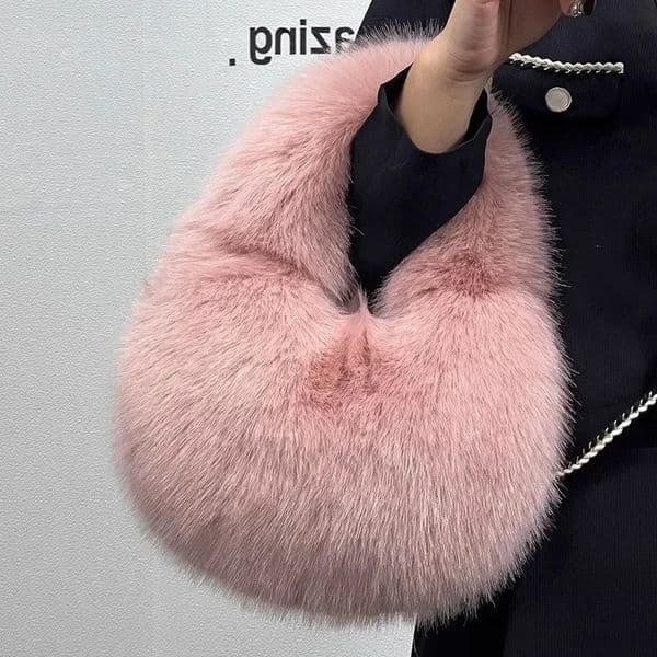 Winter Casual Furry Shoulder Bags for Women Solid Color Soft Plush Ladies Clutch Purse Handbags Lightweight Female Hobos Bag 251126BANJIA
