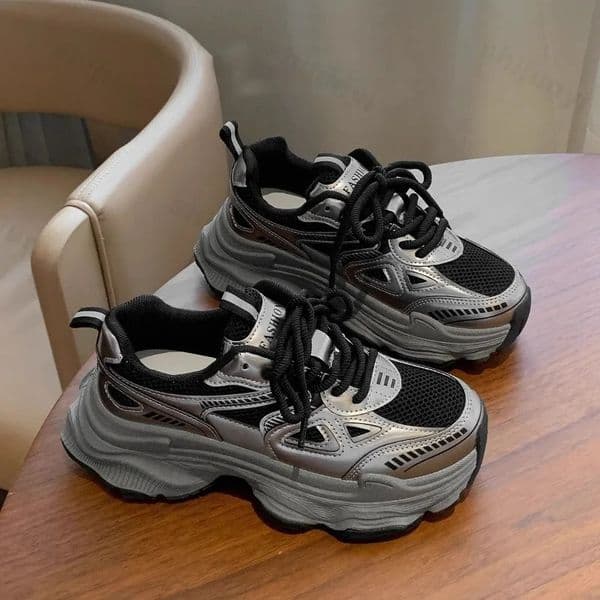 Women Platform Sneakers Autumn Winter Height Increase Outdoor Non Slip Vulcanized Shoes Comfortable Plush Warm Casual Shoes 251125