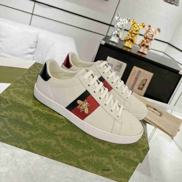 gg designer casual shoes bee ace low womens shoe sports trainers tiger embroidered black white green stripes walking mens women scree gucciis guccishoe guccily WD4B