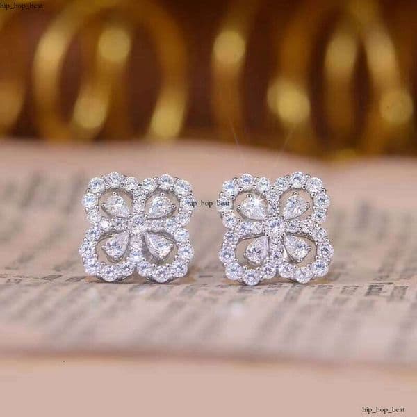 Fashion Jewelry Lucky Clover Charm S925 Sterling Silver GRA 5A Water Drop VVS Moissaniteia Women's Stud Earrings