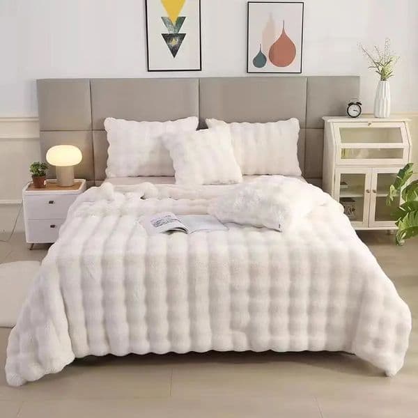 Bubble Faux Rabbit Fur Thicken Warm Throw Blanket Autumn Winter Office Nap Sofa Blanket Solid Color Soft Fluffy Plush Blankets 251126BJ