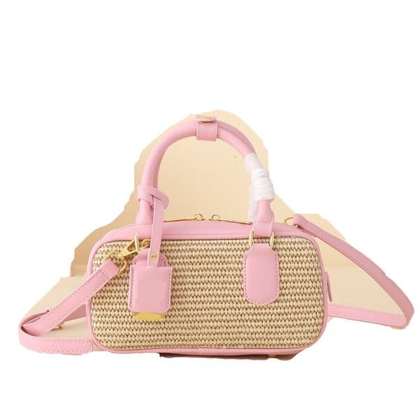 Designer single-shoulder bag, latest handbag, fashionable classic handbag, fashionable crossbody bag, Retro college atmosphere 2316