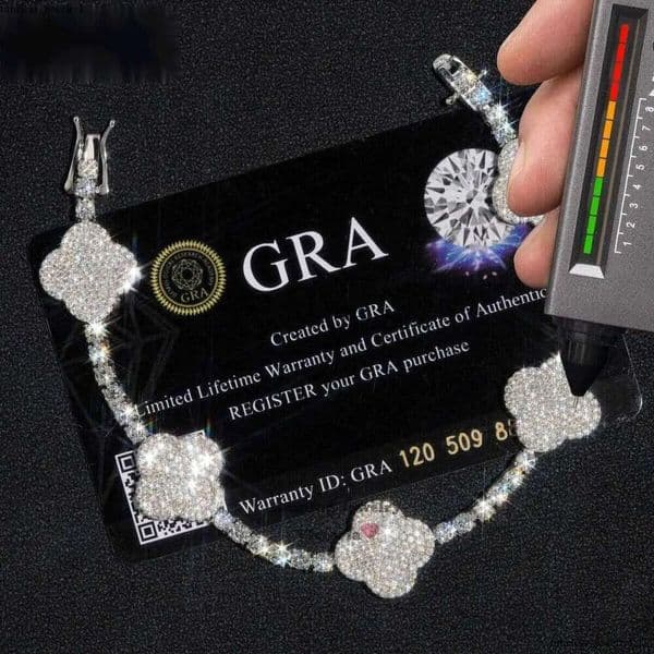 Stylish New Arrival Fashion Femme Design Sier VVS Moissanite Dia Iced Out Four Leaf Clover Tennis Chain Bracelet Free delivery 24