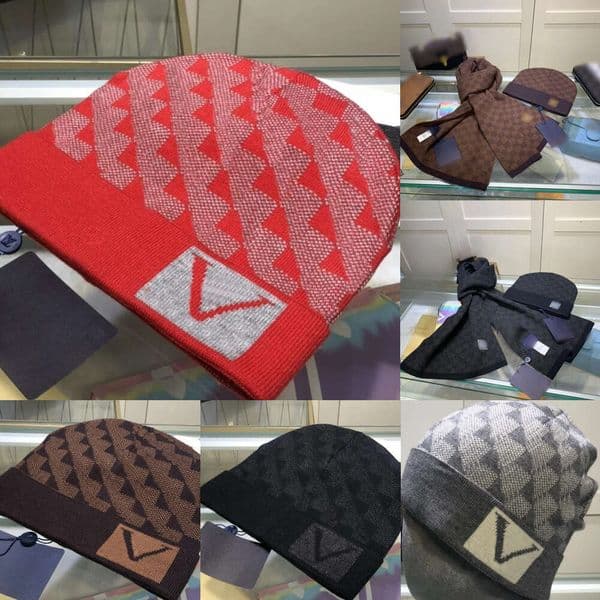 Designer Men Women Beanie Fall Winter Thermal Knit Hats Men Women Pink Red Black Classic Style High Quality Triangle Hat Scarf Set Fashionable Outdoor Warm Woolen