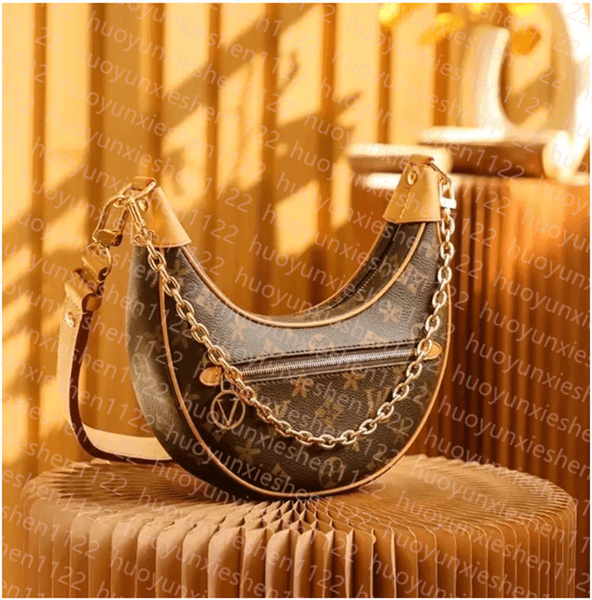 2024 Ladies Luxury Designer Early Spring Fashion Vintage Single Shoulder Crossbody Armpit Bag Medieval Crescent Bag Portable Pea Bag All Steel Hardware 24CM