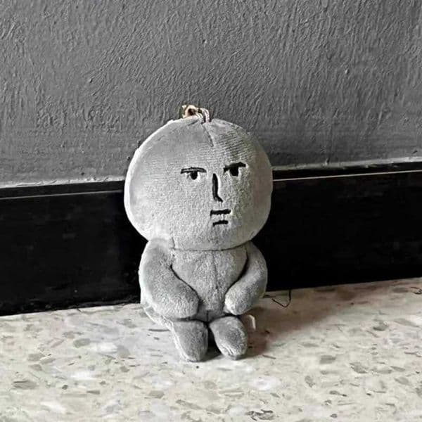 Cute Plush Keychain Gray Stuffed Keyring Pendant Doll Pendant for Kids and Adults Emotional Backpack Accessory Purse BagXJ250115