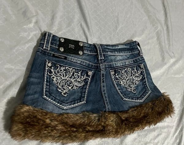 Retro Raw Edge Denim Skirt Y2K Shorts Fashion Casual Retro Embroidered Gothic Skirt Light Blue High Waist Sexy Slim Mini Skirt 250207BJ