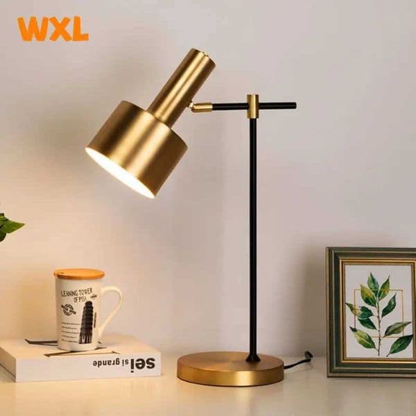 Nordic Bedroom Bedside LED Table Lamp golden Modern American Luxury Hotel Study Reading Decorative Table Light Z250211