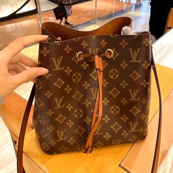 2025 Designer Women Bucket Shoulder bags Handbag Purse Crossbody Bag Handbags Tote high quality hot Drawstring Dhgate bag totes