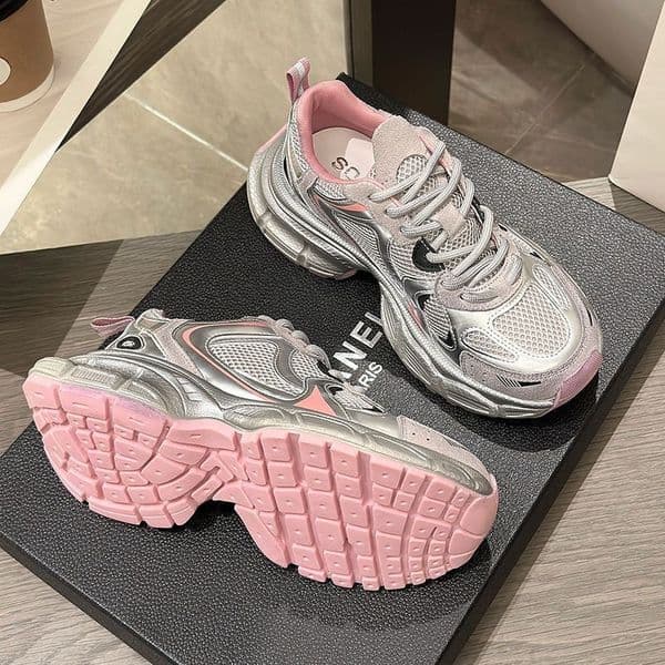 Free Shipping Hot Designer Running Shoes For Woman 2025 New New Sport Outdoor Breathable Massage Height Increasing Pink Shoes
