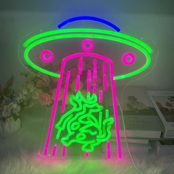Custom UFO Cow LED Neon Sign Cow Neon Light UFO Alien Led Light Gaming Room Bedroom Art Neon Club Bar Wall Decor Kids Gifts Z250218