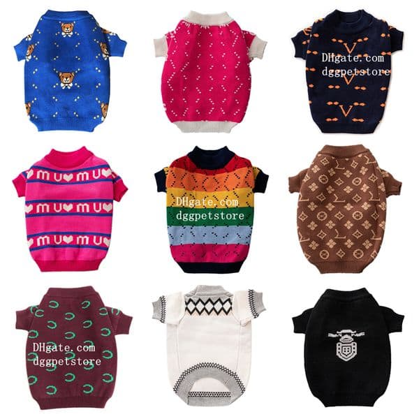 2026 New Designer Clothes Luxury Soft Warm Pet perfume Sweaters Knitted Turtleneck Cold Weather Pets Coats Puppy Cat Pullover cologne Clothing For Small Dog M