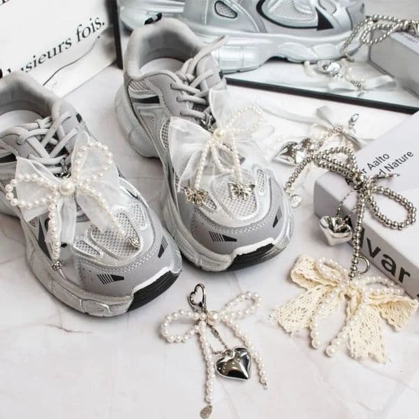 Double Layered Bow Charm Shoe Buckle Sneaker Handmade Pearl Lace Shoes Clip Decoration Bag Pendant Key Chain Accessories 250219BJ
