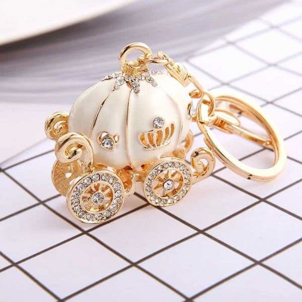 2024 Full Rhinestone Crystal Pumpkin Keychains Car Keyrings Womens Bags Decoration Keychain Gifts Holiday Jewelry L260425