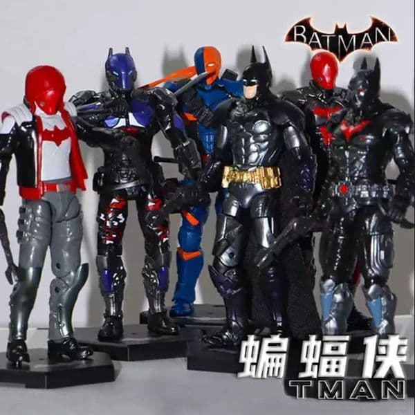2026 New New In Stock F5 Roundd Culture Batman Arkham Knight Deathstroke Red Hood Assemble Movable Model Toys Blind Box Collect Gift Toys