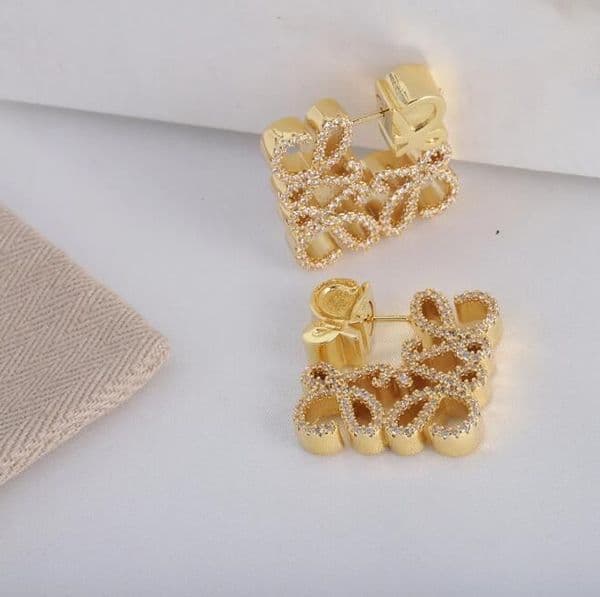 luxury gold stud earrings elegant 18k goldplated designer hoop earrings for women perfect for weddings parties2025 L260520