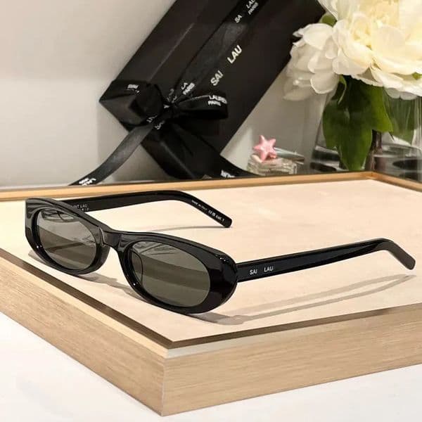 Designer Sunglasses Women Protective Classic Oversize Eyeglasses Square Frame Outdoor Beach Sun Glasses For Man Woman