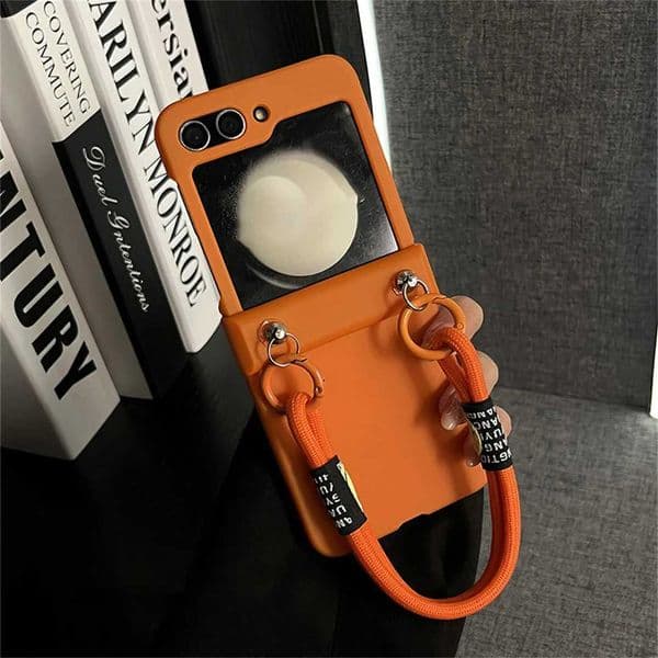 Korean Cute Solid Color Orange Portable Rope Phone Case For RAZR 40 50 Ultra Razr Plus 2023 2024 Back Cover Z250227