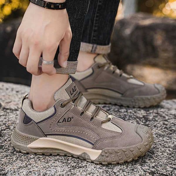 Spring Casual Sneaker Mens Retro Sports Lace Up Thick Sole Wear-resistant Workwear NEW top Fashion Trend Outdoor Mountaineering Shoes Z250224
