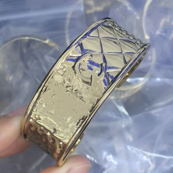 Fashion Gold Bangle Letter Designer Bracelets Letters Bangle Gold Bracelet Fashion Bangle Bracelets for Woman Couple Jewelry Supply