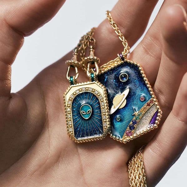 INS Hot Literary and retro style Tarot card generous card necklace sun moon eight pointed star love planet desert necklace high-end beach party daily versatile