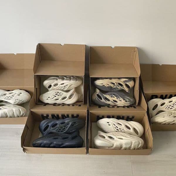 Slippers Shoes Sandals Designer Slides Trainers Sliders Slider Mens Dhgate Fashion Shoe with Box Bone White Resin Sand Beach Men Womens Ye News
