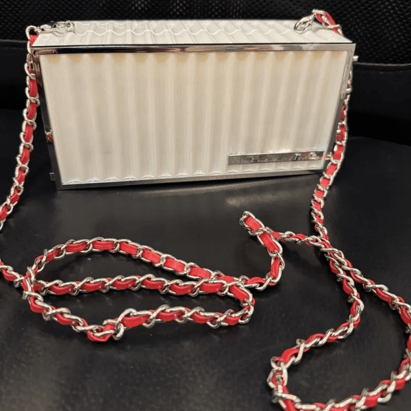 2C container shaped ladies' dinner makeup bag metal chain shoulder straps VIP with gift box packing