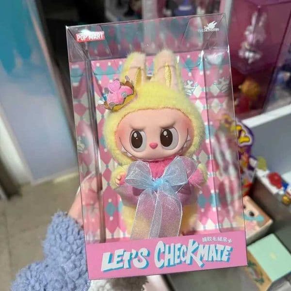New The Monsters Labubu V3 LetS Checkmate Series Pendent Vinyl Face Doll Figure Queen Keychain Pendant Labubu Surprise Gift X250606