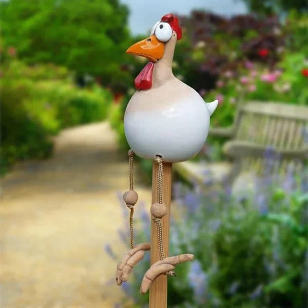 Funny Big Eyed Chicken Statue Long Foot Hen Sculptures Garden Fence Art Supplies Wooden Stake Decoration Resin Crafts 250609