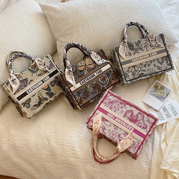 Free shipping 2025 new designer Shoulder totes Bags womans ladies flap lady fashion casual square bag handbag women crossbody Underarm Butterfly scarf tote bag