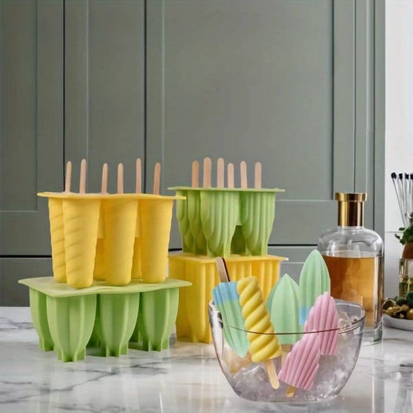 Silicone Molds, 1pc Spiral Ice Cream Maker - Phthalate Free Homemade Popsicle Mold, Reusable DIY Treats Mold for Kitchen B ice maker
