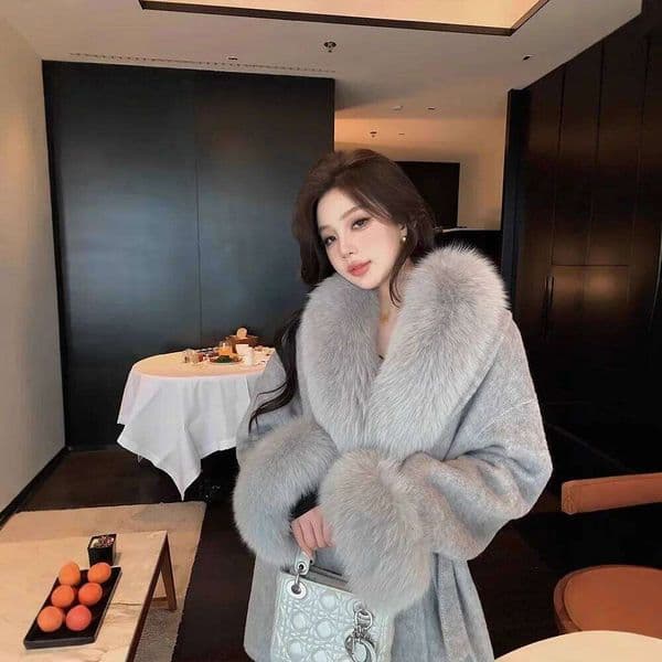 2024 New Grey Double-Faced Woolen Coat for Women Fox Fur Trim Thickened V-Neck Chinese Brand Women's Fashion Outerwear