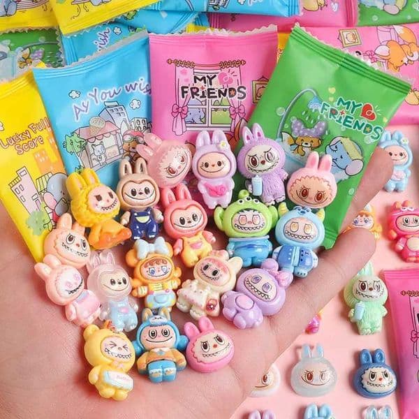 20Pcs Random Labubu Doll Anime Ornament Cartoon Resin Toy Surprise Doll Toys Creative DIY Decoration Accessories Children Gifts X250612