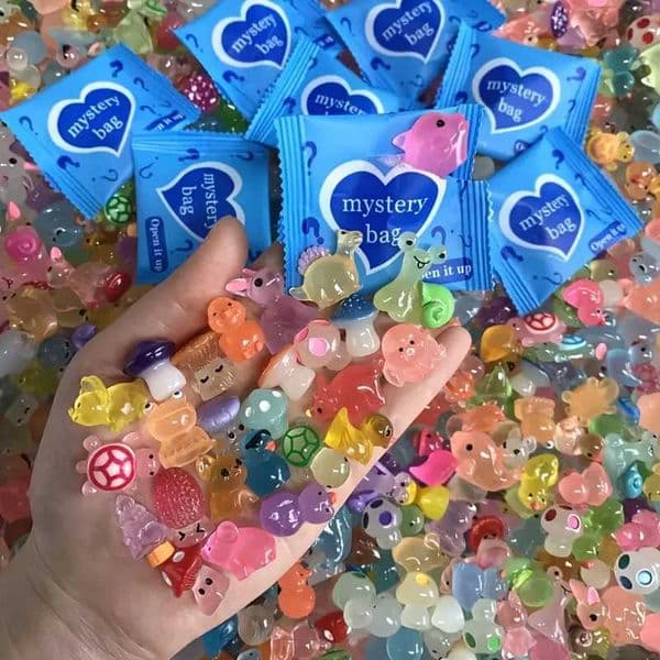 2026 New 60Pcs Glow In The Dark Mini Resin Animals Shroom Blind Bags Fairy Garden Decor Micro Landscape Birthday Gift Surprise Toy