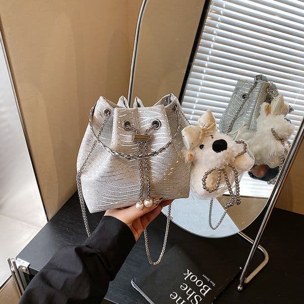 Free shipping designer Bag High-End Fashion Handbag Bucket Bag 2025 Summer New Trend Silver Shoulder Bag Niche Casual Crossbody Bag Women Bag