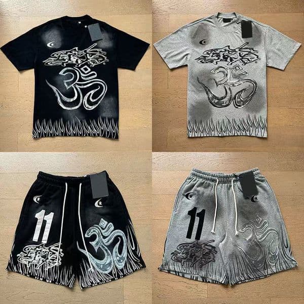 Men's Tracksuits Designer European American Trendy Digital Print Street Retro Printed Short Sleeved T-shirt Shorts Set