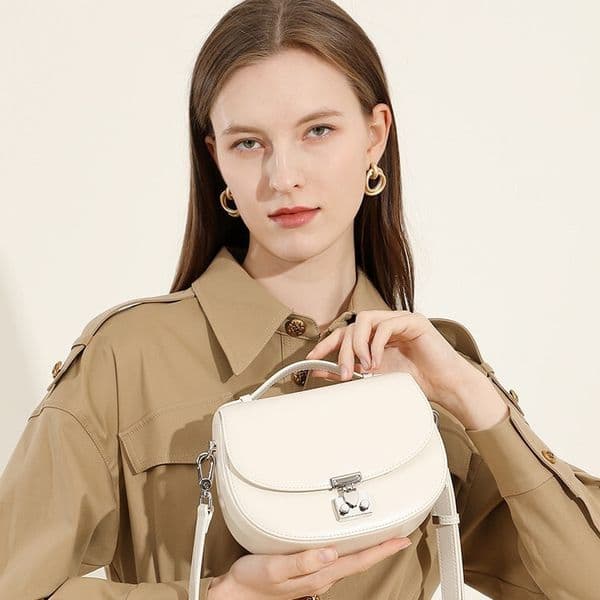 Free Shipping Versatile Designer Bags Textured Small Bag New Vintage Wide Shoulder Luxury Strap Single Shoulder Crossbody Bag Genuine Leather Saddle Bag