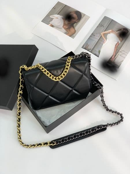 2C Diamond-shaped two-color chain shoulder bag with slanted strap evening handbag with gift box packing