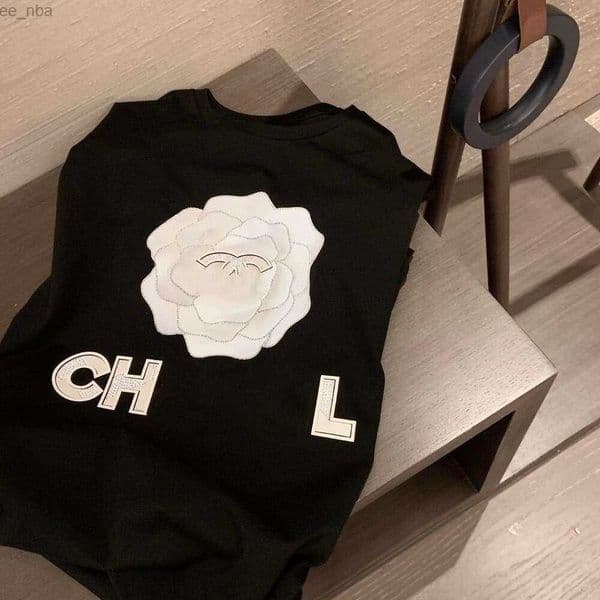 Summer Short-Sleeved Top Designer T-Shirt Women Camellia Hot Dia Letter Graphic Tee Fashion Loose Pullover T-Shirts Womens Clothin 003c
