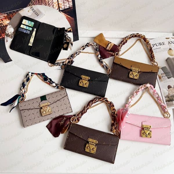 Retro Luxury Print Wallet Phone Case for iPhone 17 Air 16 15 14 Plus 13 12 11 Pro Max Leather Designer Card Pocket Cover Samsung Galaxy S26 S25 S24 S23 S22 Ultra Scarf Chain