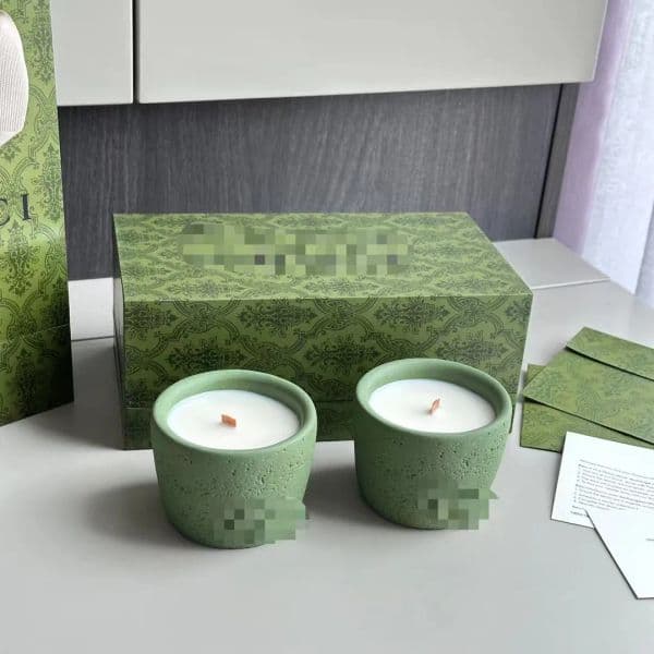 green/Blue Designer TF Scented Aromatherapy Bedroom Living Room Indoor Atmosphere Fragrance Candle Night Romantic Fragrant Candle 2pcs/set with gift box T2605141