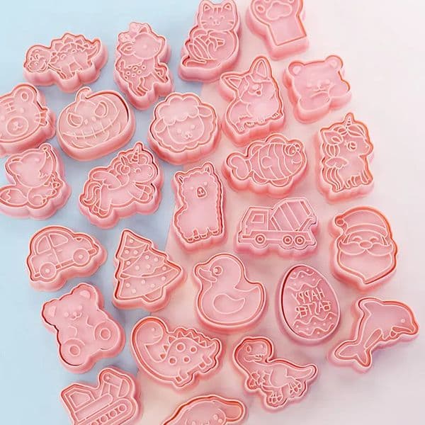 8 Pcs/set Cookie Cutters Plastic 3D Cute Cartoon Pressable Biscuit Mold Cookie Stamp Kitchen Baking Pastry Bakeware 250623