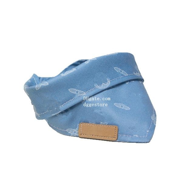 Designer Dog Bandanas Luxury Dog Scarf Old Flower Printing Adjustable Button Bibs Scarf Washable Square Kerchief Bandana Set for Small to Large Puppy Cat Blue S Y341
