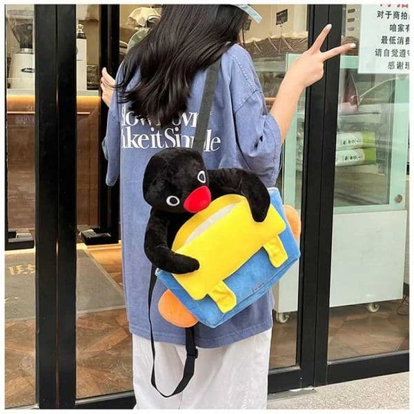 35cm Cartoon Pingu Penguin Backpack Plush Doll Cute Penguin Plush Bag for Girl Student Birthday Gifts Oblique Span Bag Wholesale Y250626