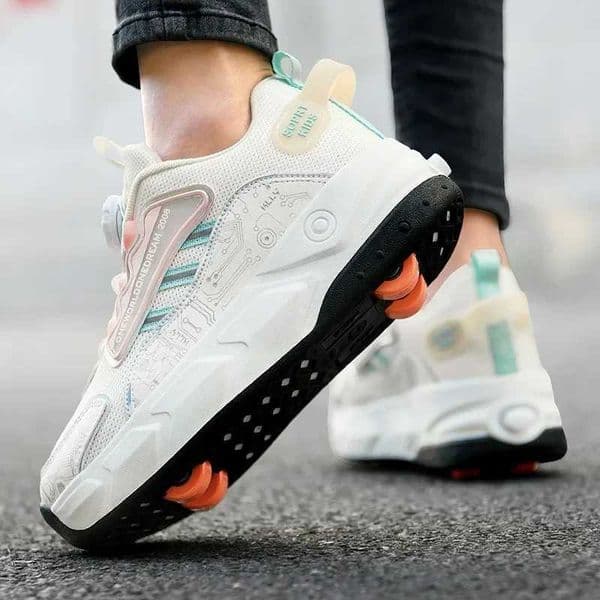 Unisex Button Extension 4 Wheel Roller Skates Shoes New Sneakers With Wheels For Boys Girls Skating Skates Shoes With Wheels W250627