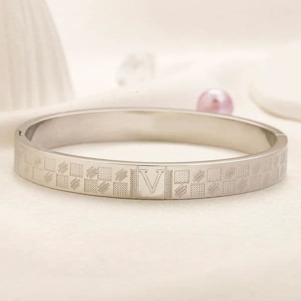 Luxury Brand Letter Bracelets Designer For Women Bangle Party Wedding Gifts Jewelry Accessories