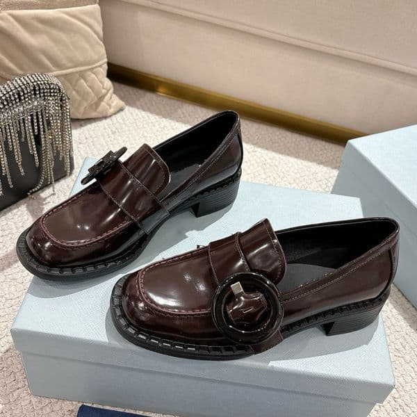 2025 Women Patent Leather Pumps Med Heels Loafers Square Toes Slip On Belt Buckle Leisure Designer Shoes atillas De Mujer 35-41